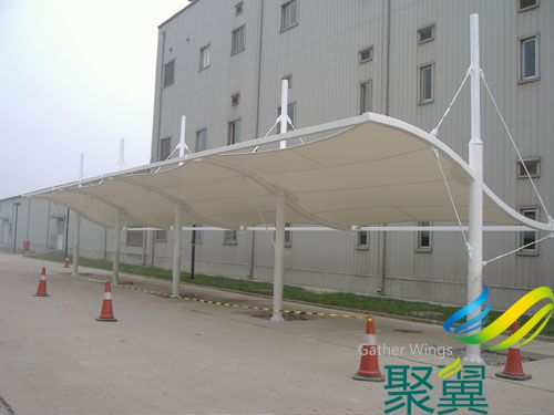 工廠專用膜結(jié)構(gòu)車(chē)棚_廠區(qū)停車(chē)專用棚