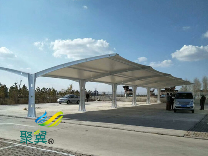 如何選擇膜結(jié)構(gòu)（車(chē)棚）膜材|聚翼膜結(jié)構(gòu)車(chē)棚工程公司